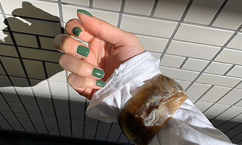 小物トレンド感“ハンドモデル”.png