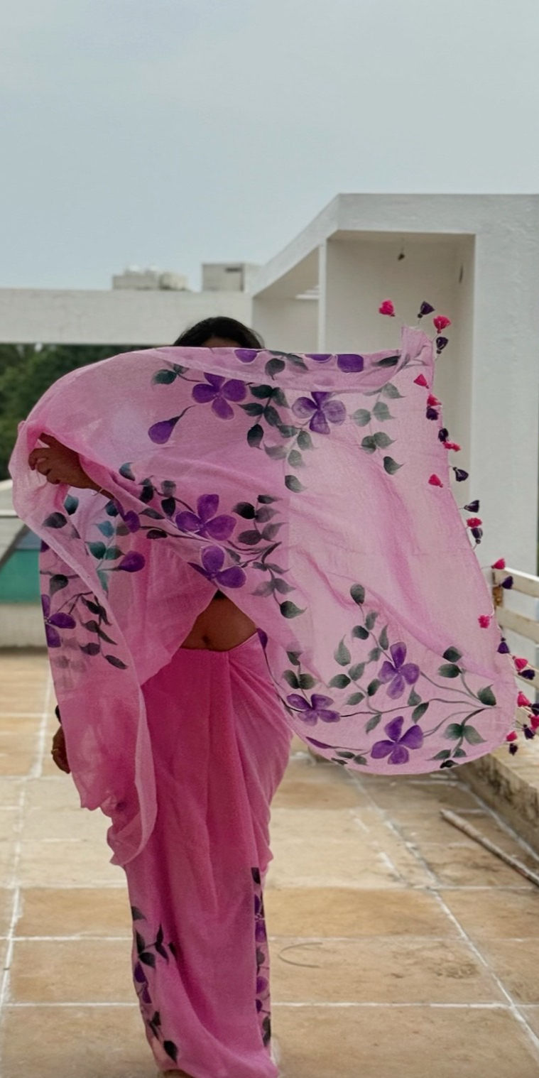 Thumbnail: Hand Painted Mulmul Cotton Saree ( Pink )