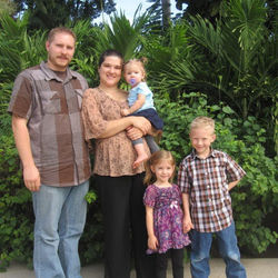 62269_3699606503246_332944013_n