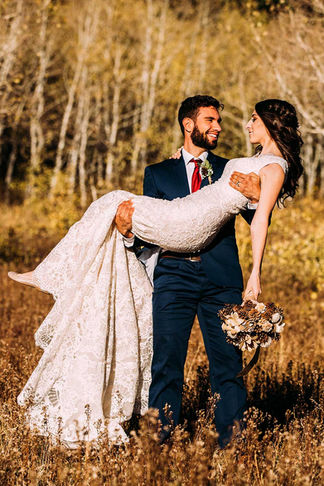 Fall Alpine Loop Fall Bride and Groom Session with Larissa & Tyler by Utah Wedding Photographers James Erick Photography Utah