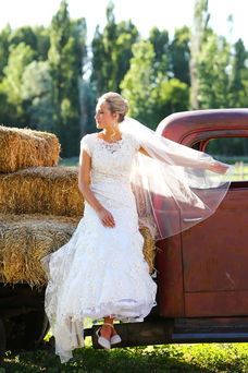 Spring Wheeler Farm EngagementPhotographed by Utah Wedding Photographers James Erick Photography Utah