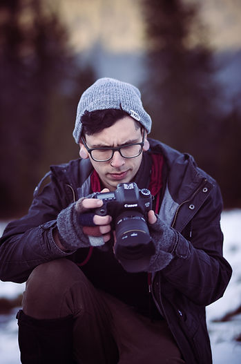 Hiking near frog lake on mt baker