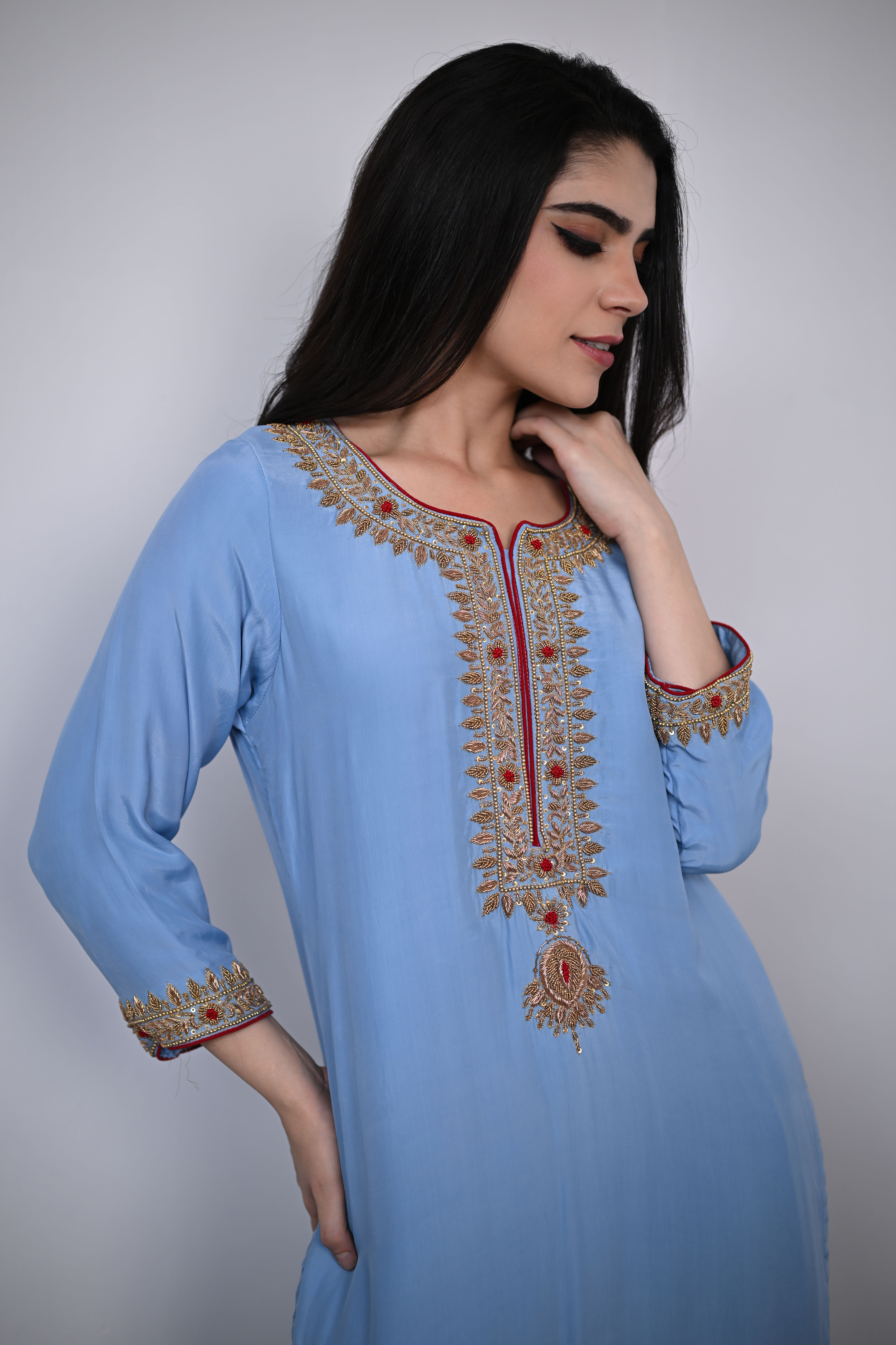 Suraiya (سورَیّا)