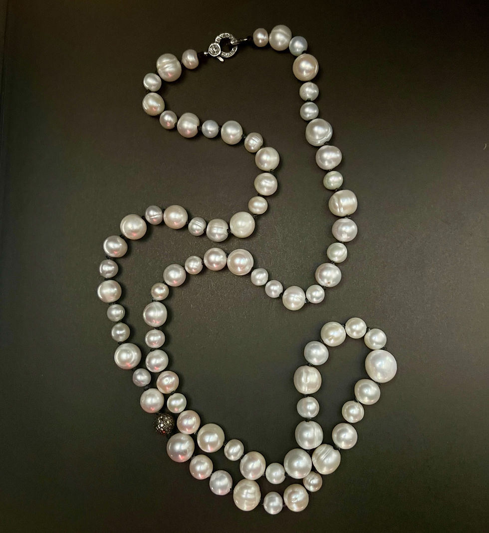 Thumbnail: Summer beach Pearls necklace.