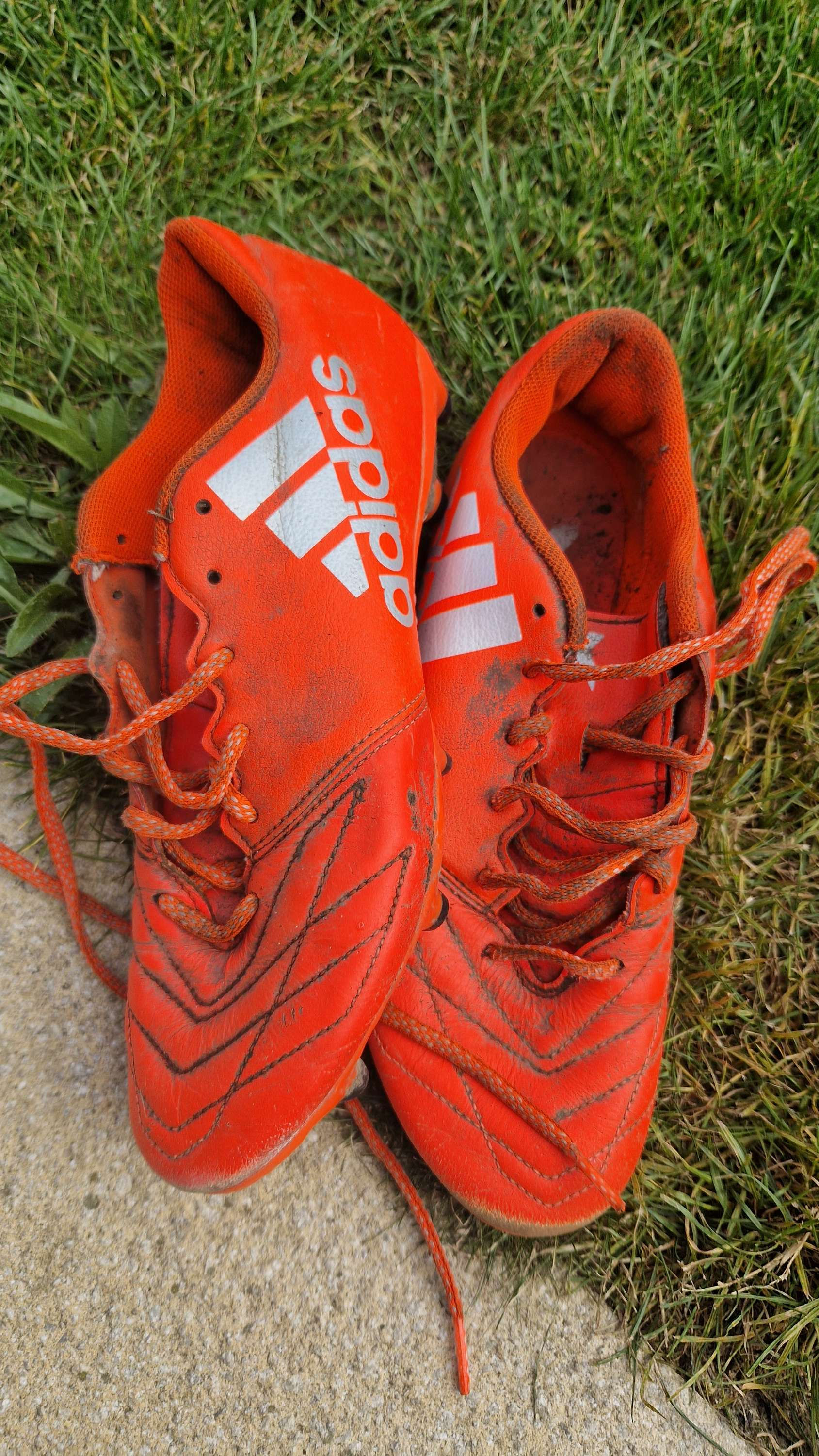 Adidas - Moulded Size 8½