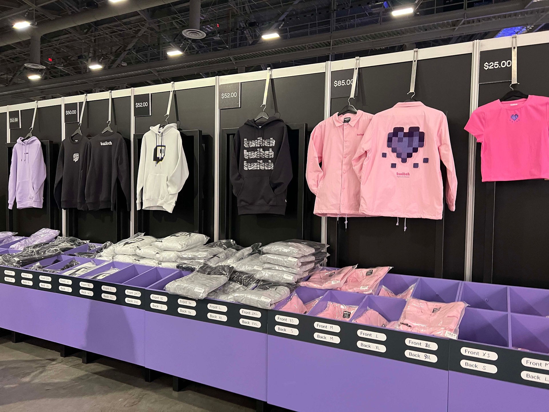 TwitchCon Loot Cave