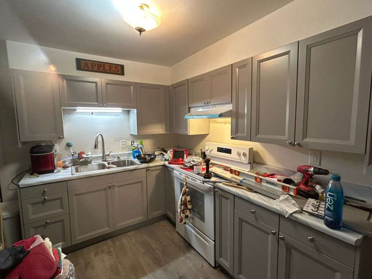 KITCHEN REMODELING SERVICES