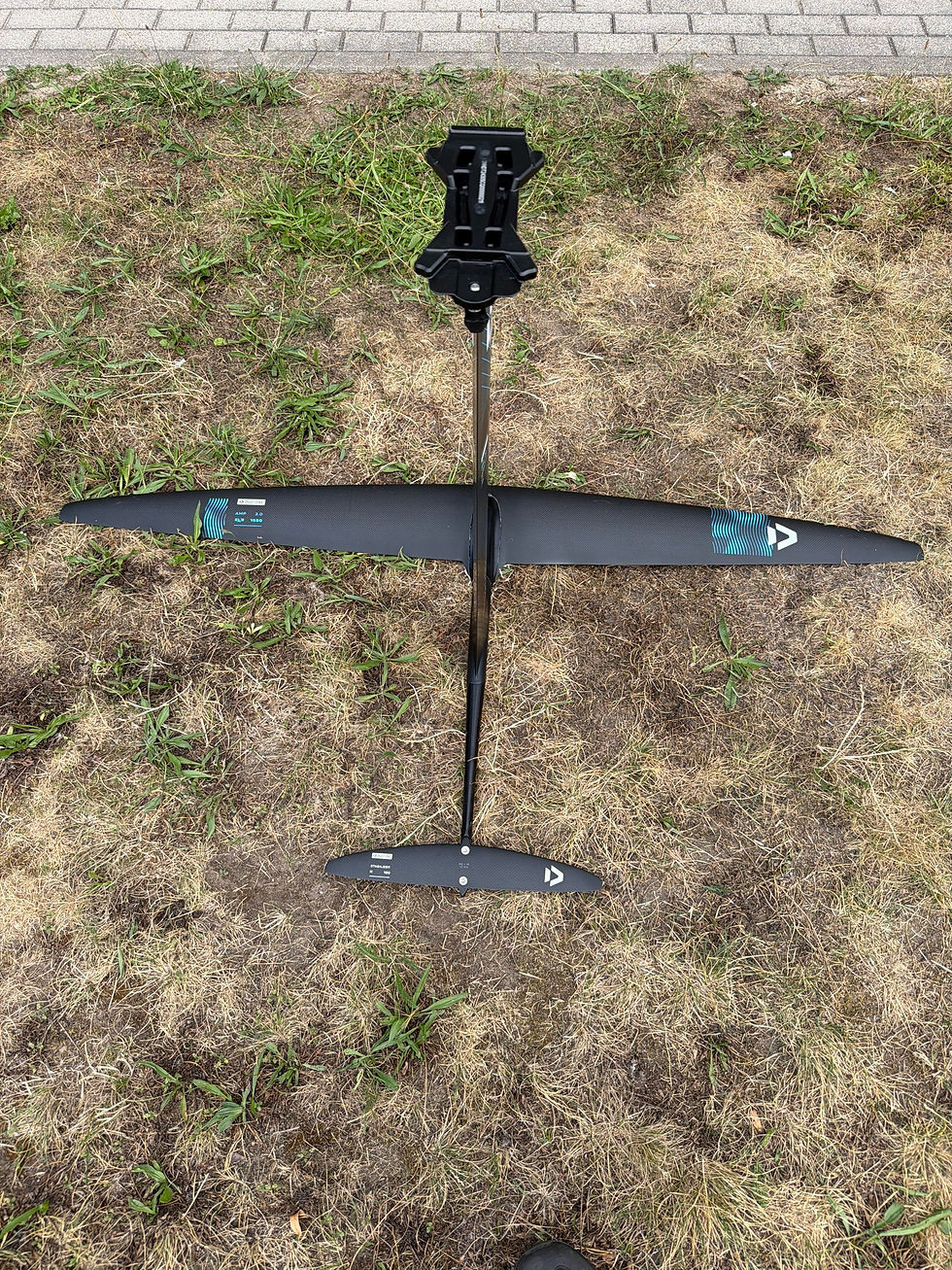 Miniaturbild: 1550 AMP Foil mit 165 stabilizer, 66 fuselage, 75 mast testen 