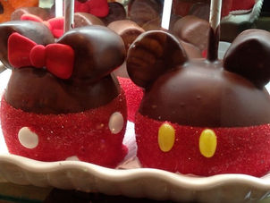 Disney Mickey & Minnie Chocolate Apples