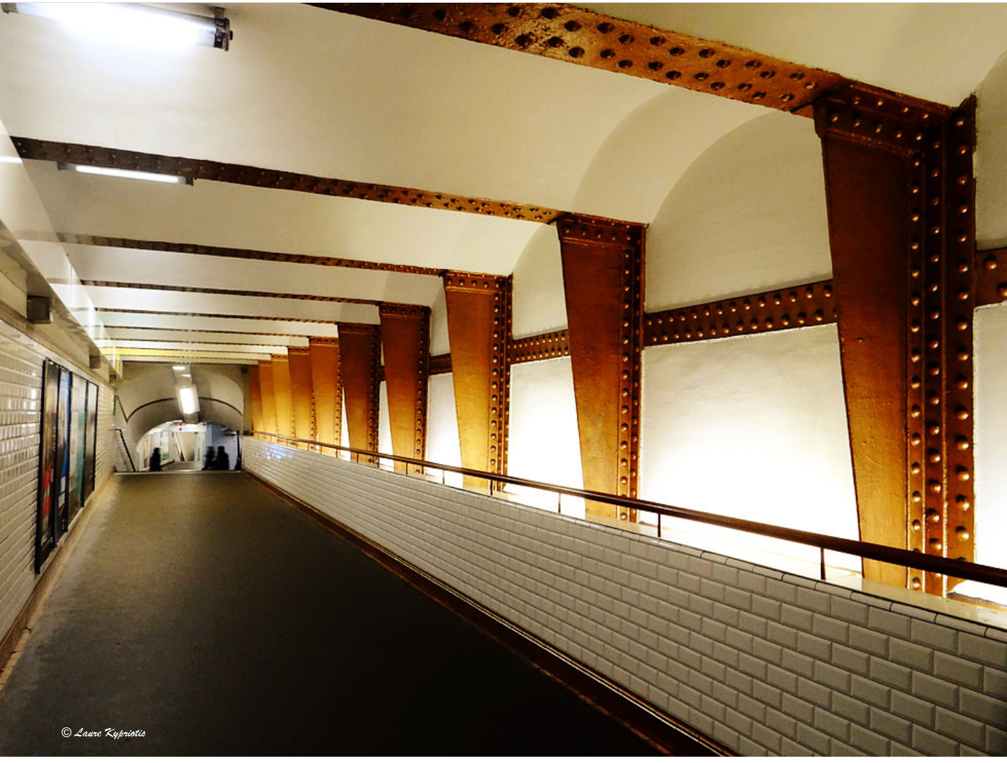 Golden corridor