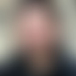 "Tengo algo que decirle" un poema de Javier Fernández Rubio