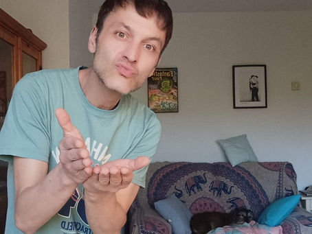 "Poema de las 7 y 12", del poemario "Noción del tiempo" de Nacho Hevia