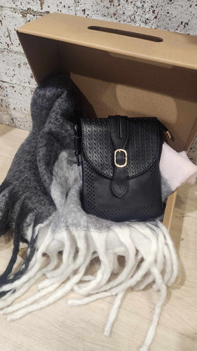 Ruby Lane Box Winter Gift Box - Black | 28-ruby-lane