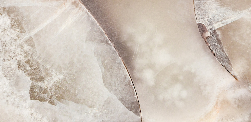 lala-v-751883-unsplash_edited.jpg