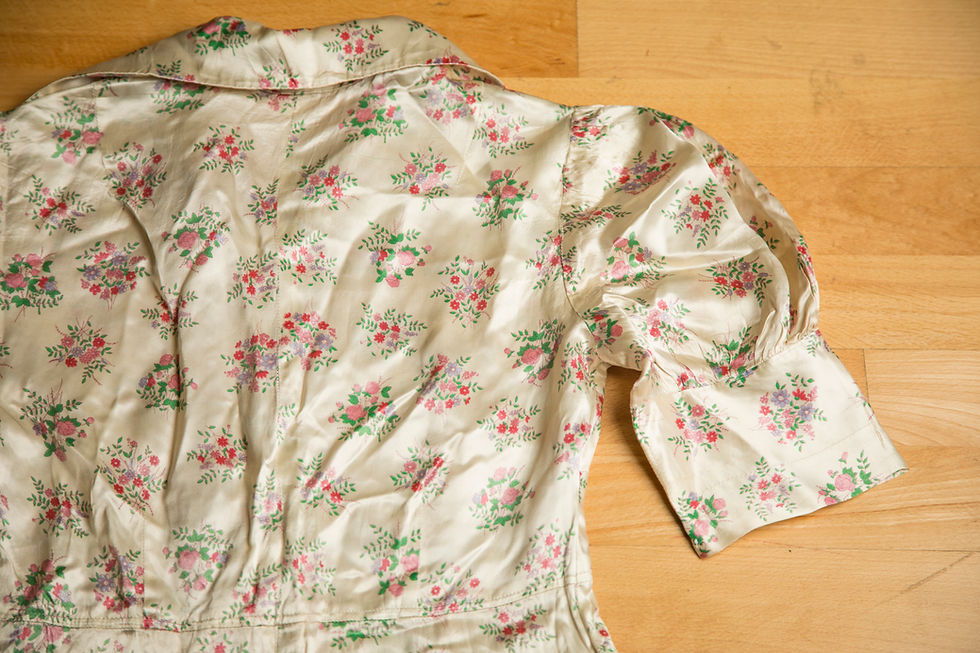 Thumbnail: 1960s Off White Satin Pink Floral Mini Dress - Small, Medium