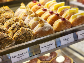 A BAKERY&BRUNCH in Gangnam-gu known for K-pop groups like BTS, NCT, BLACKPINK, ...