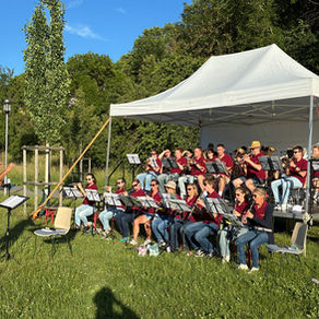 Picknick-Konzert in zauberhafter Atmosphäre