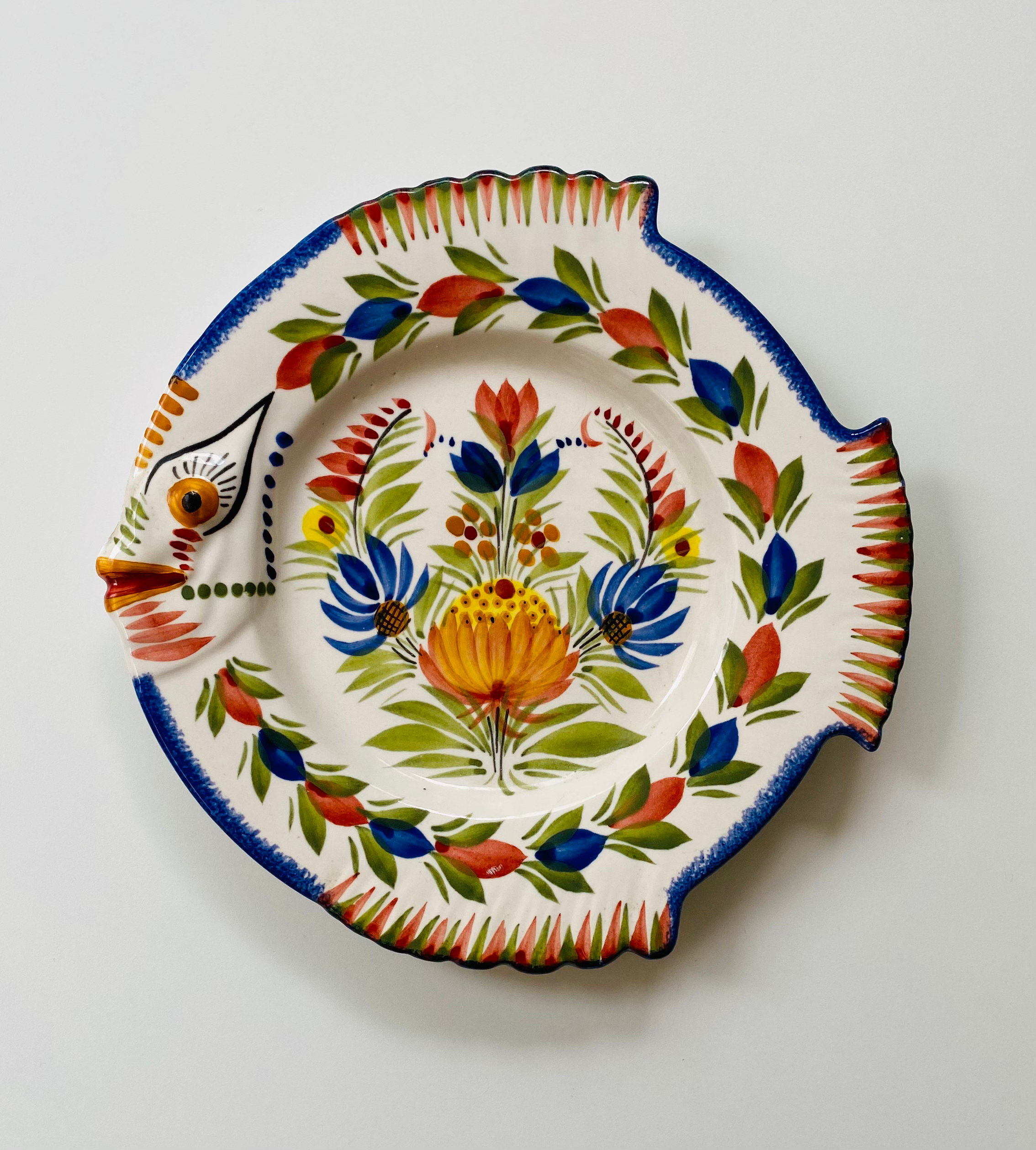 Quimper Fish Plate