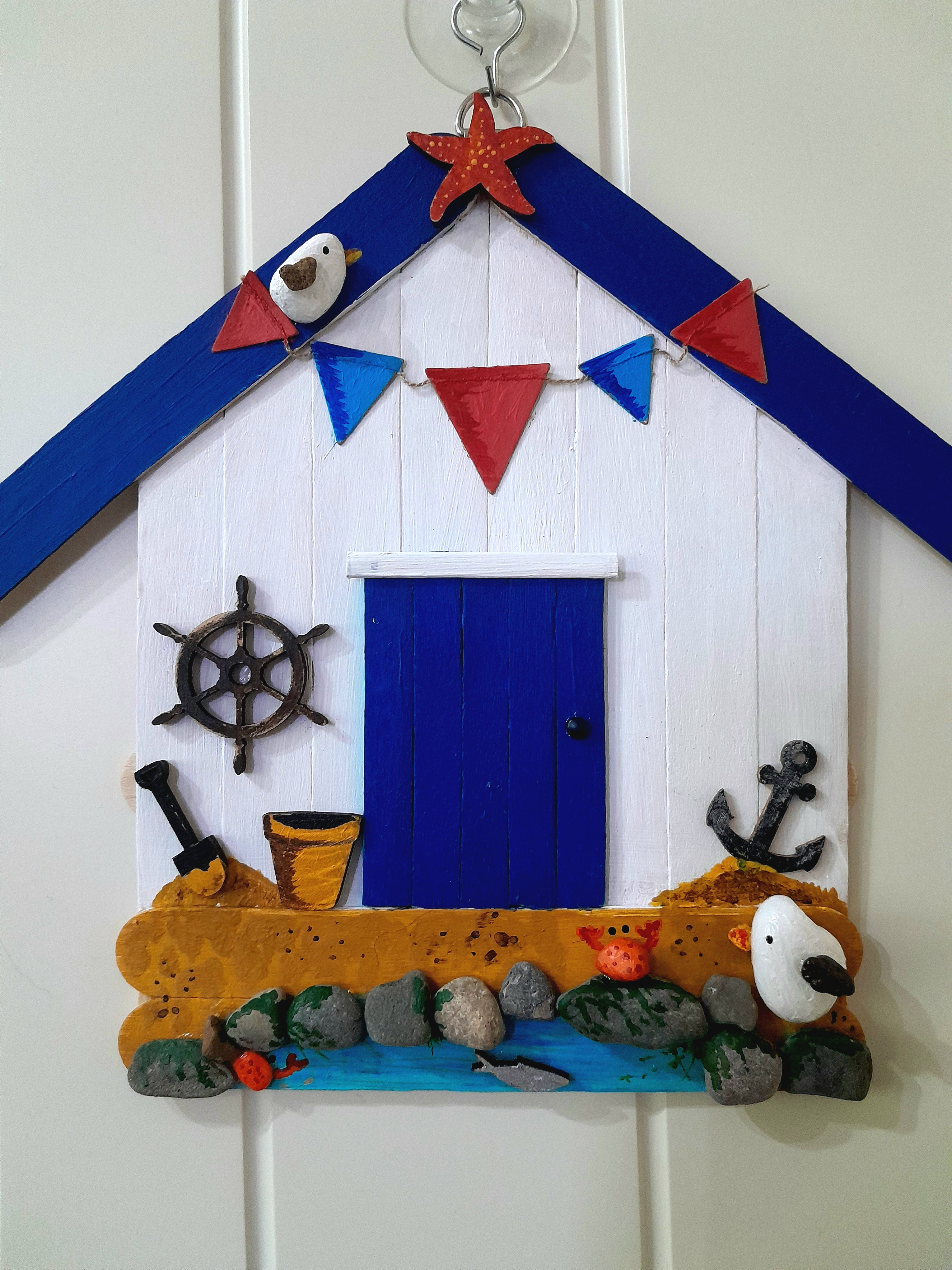Seagull/Beach Hut Wall Plaque