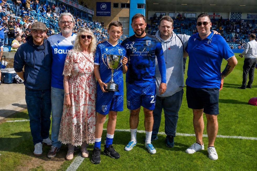 POTY Presentation to Bradley Dack