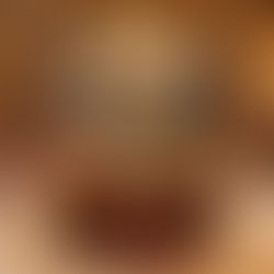 Whether you wander through the atmospheric lanes of Deira Perfume Souk, explore the polished boutiques in Dubai Mall, or browse the shelves at Carrefour, perfume shopping in Dubai under 200 AED opens up a world of olfactory delights. 