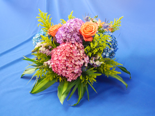 Urku Lab: Marisol Moreno’s Masterclass of Flower Arrangements at URKU Expressions