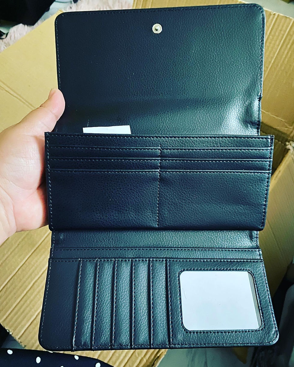 Thumbnail: Personalized women’s wallet 