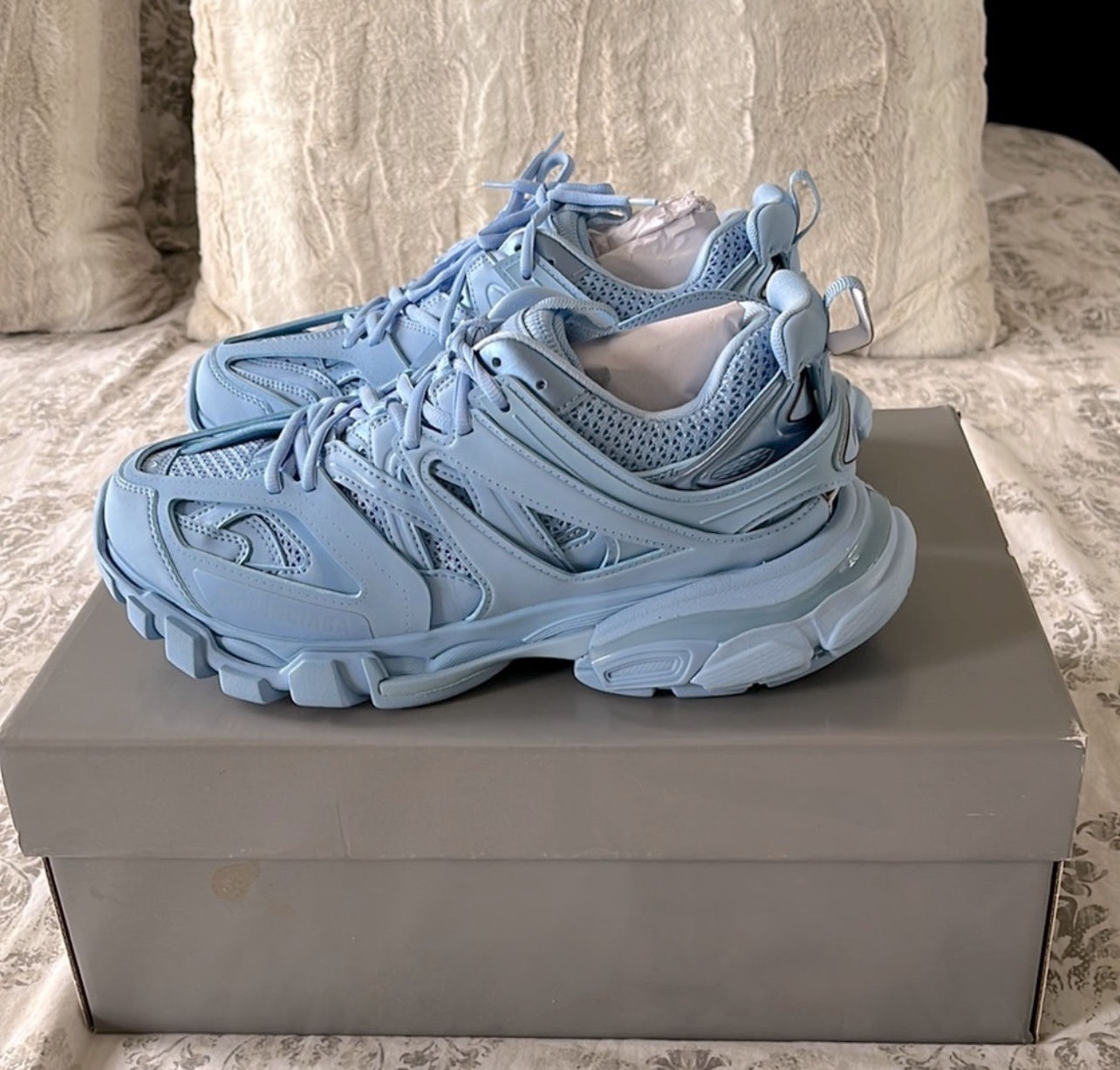 Balenciaga LED Track Runner Shoes 