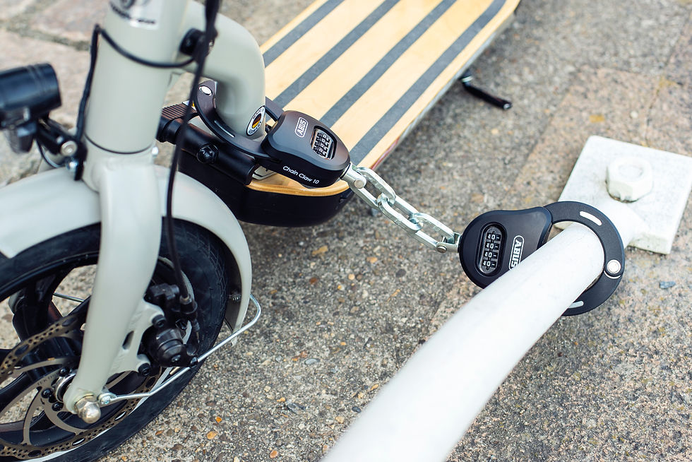 Thumbnail: ABUS Chain Claw Cykel / Sparkcykellås monterad på elsparkcykel / sparkcykel