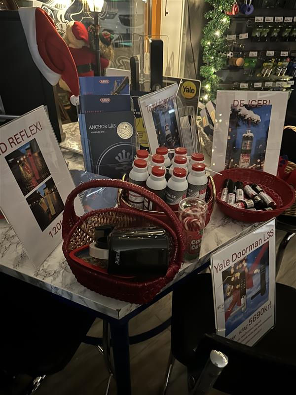 BC Låsservice förbereder för julmarknaden 29 november i Ekerö Centrum