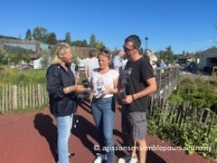 Nathalie Idrissi et des Saint-Rémois - Jardin public