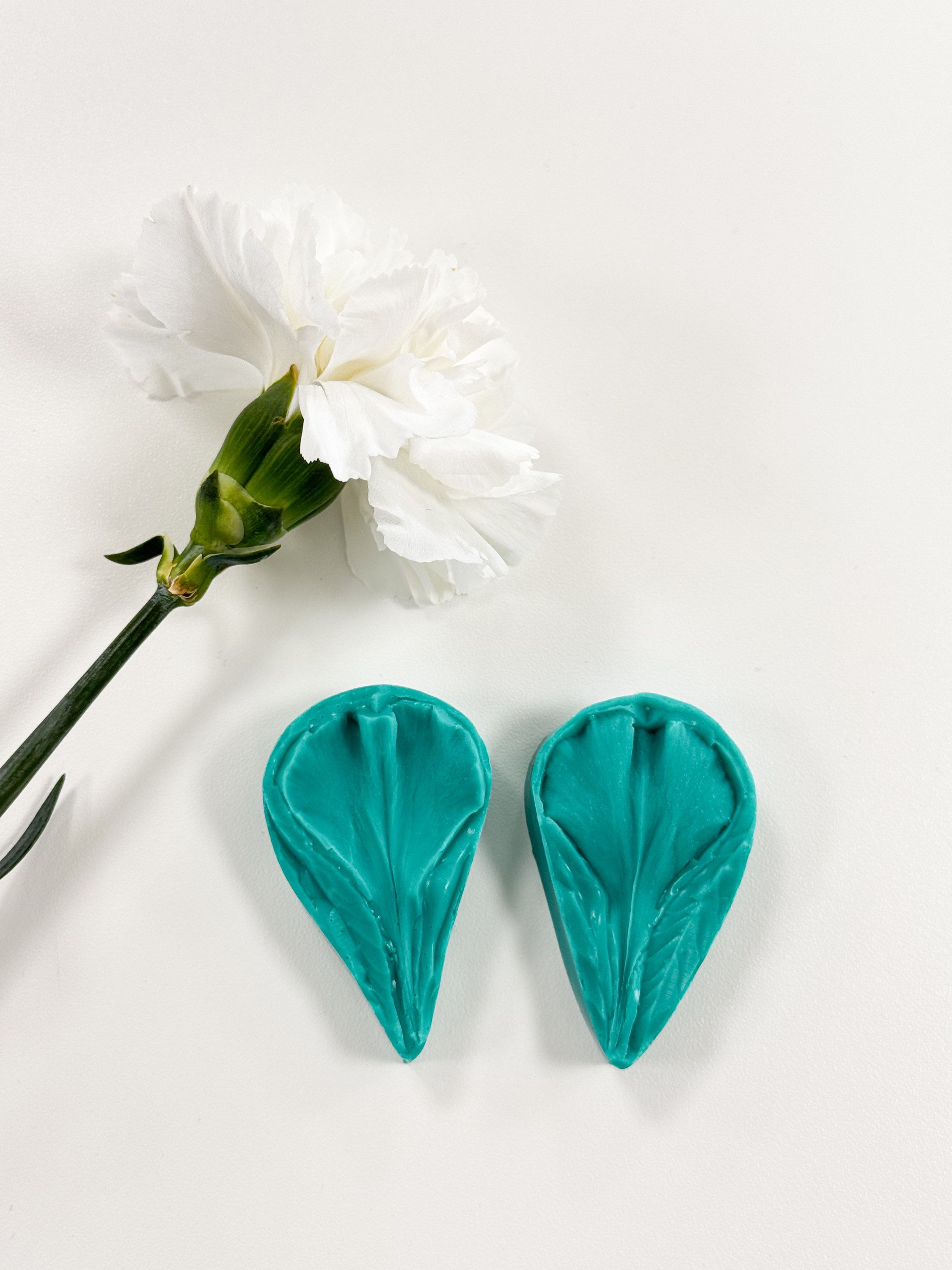 Carnations Petal - Large (Outside) Veiner