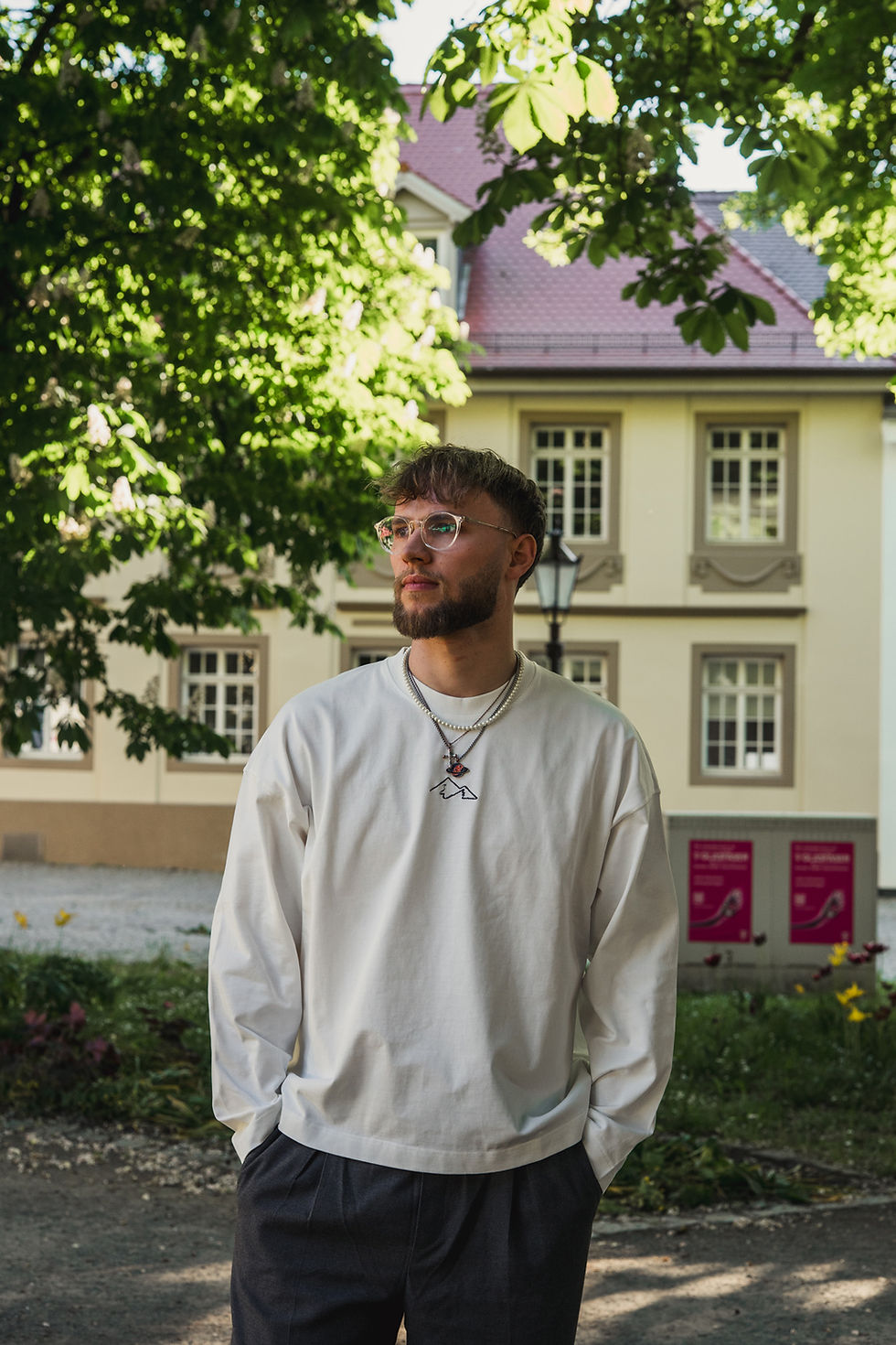 Miniaturbild: Longsleeve "Strong Church" Unisex