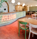 TON design stoelen en barkrukken voor woning, kantoor en horeca