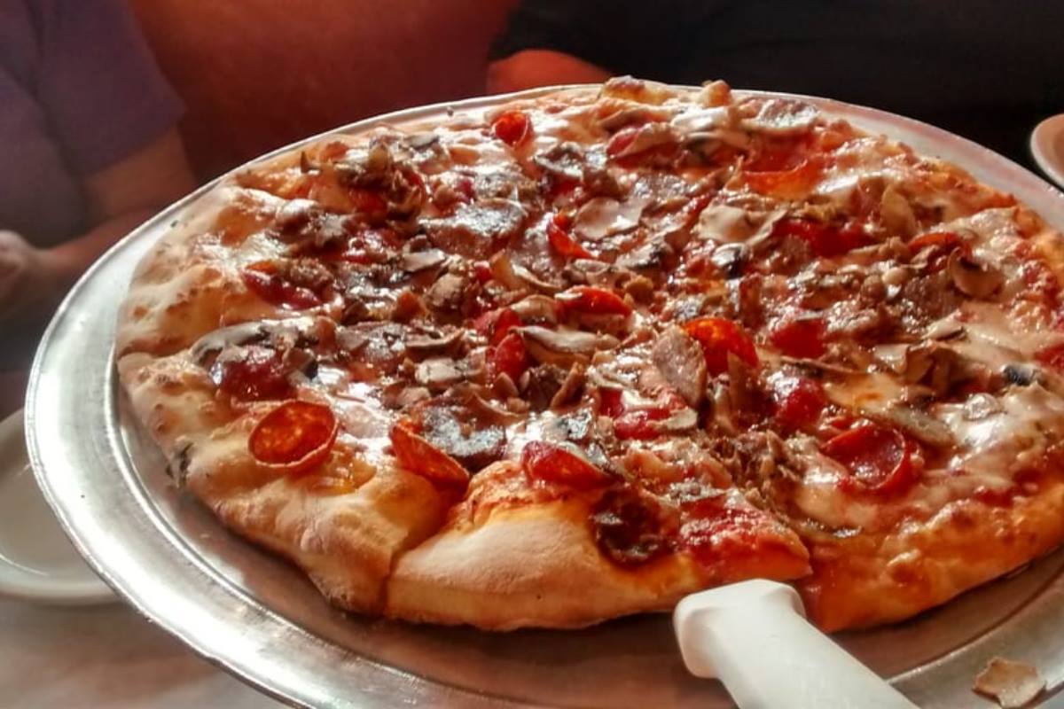 Pizza and Pasta Best of Detroit Pizza Weekly Offer & Giveaway