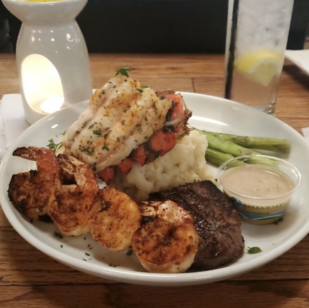 Tom's Oyster Bar Best of Detroit restaurants Royal Oak, Mi.