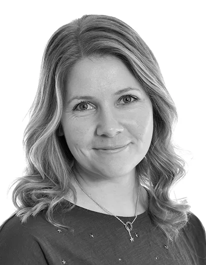 id-foto av Carlsbecker Studio