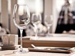 How to save money when dining out in Sydney