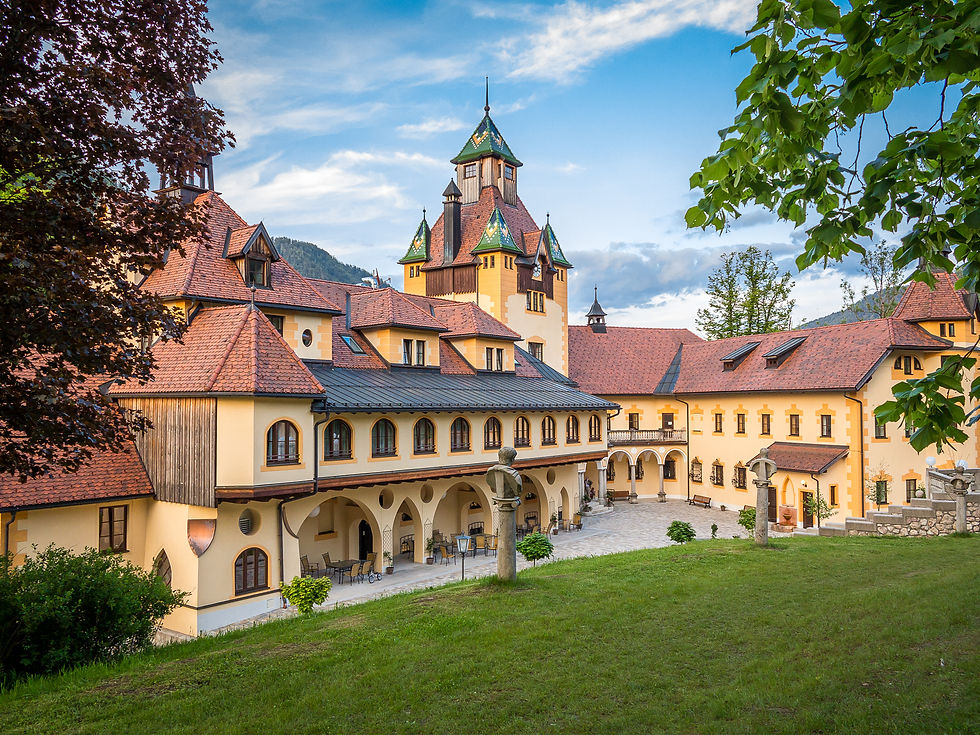 ©Schloss Kassegg_fuernholzer.jpg