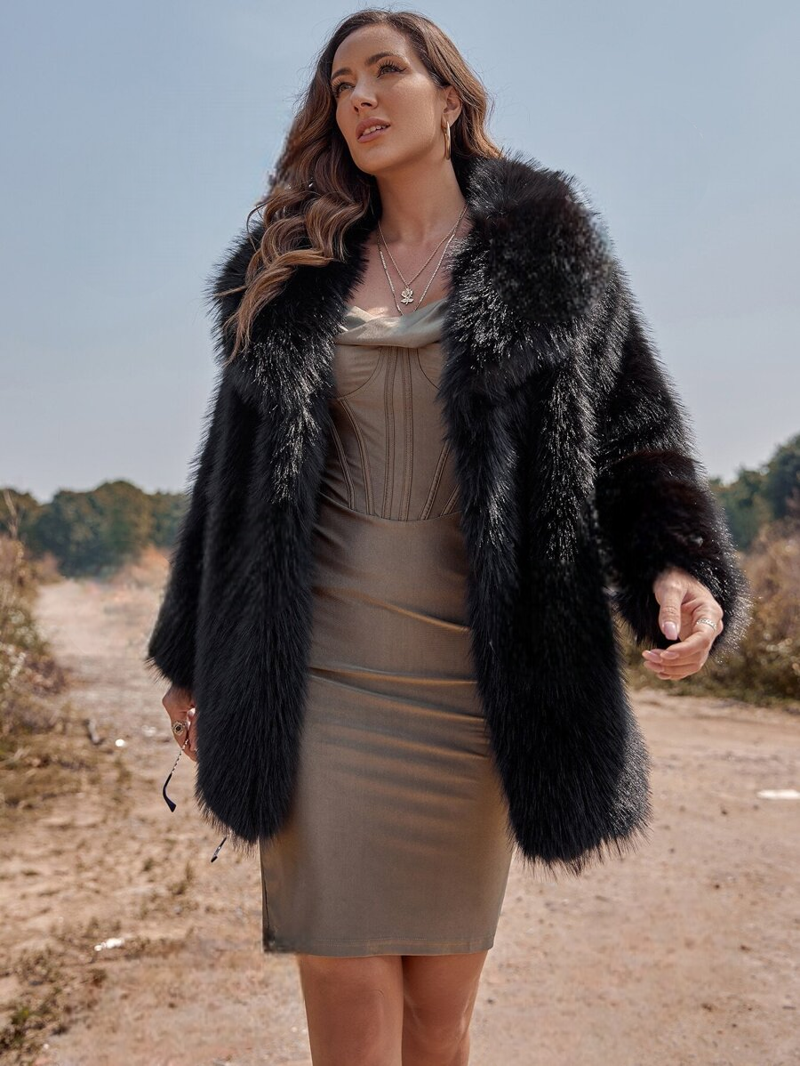 Pockets Fuzzy Coat ITOLITE