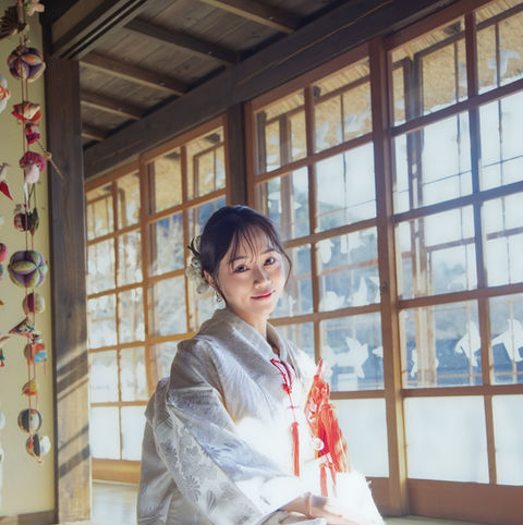 japan kimono photoshoot bride indoor tatami room portrait
