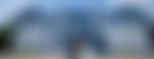 新人於北海道海岸線拍攝清新自然的婚紗照。