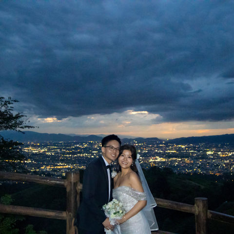 nara evening wedding photoshoot couple city lights