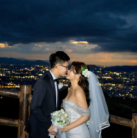 nara night wedding photoshoot couple romantic city view