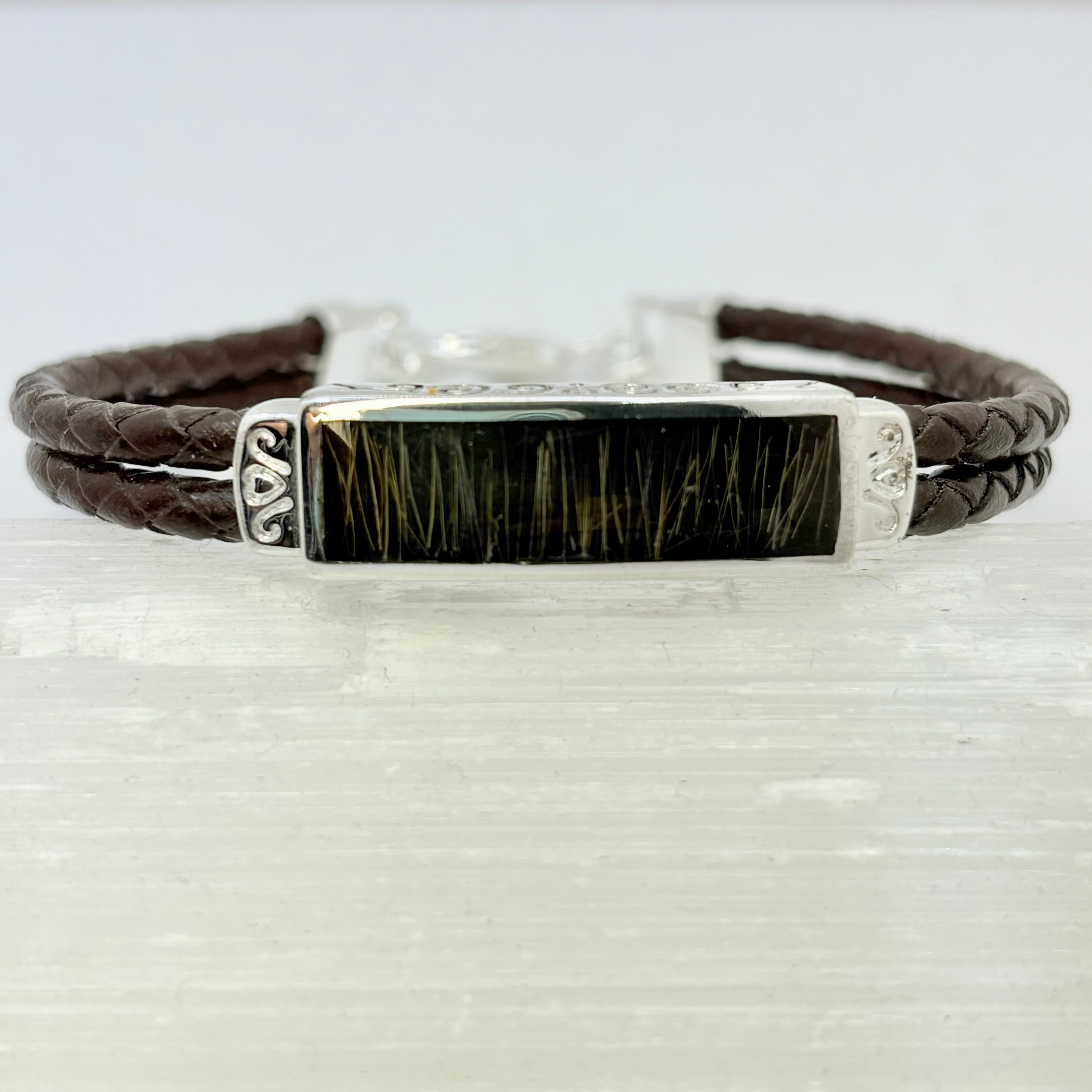 Large leather bracelet 