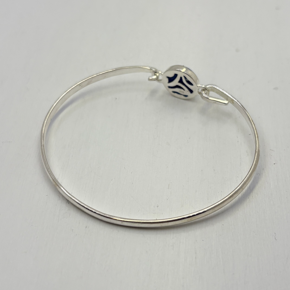 Thumbnail: Plain Bangle with Resin Stone