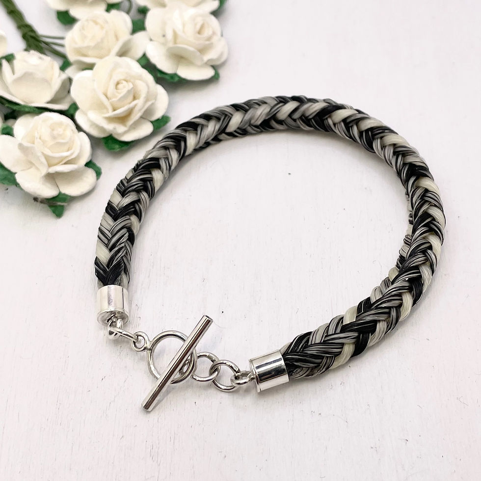 Thumbnail: Plain Ends with Toggle Clasp
