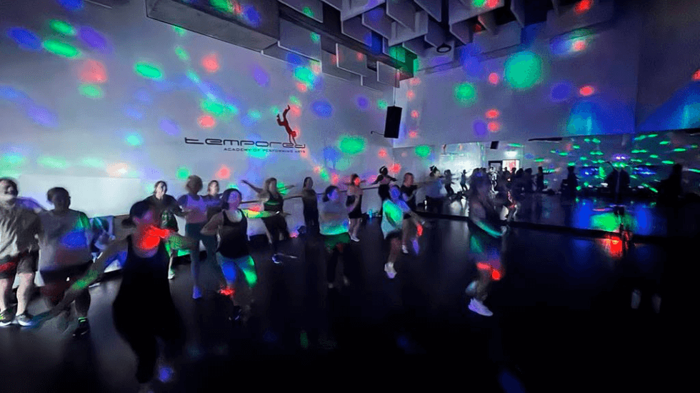 Strength and dance fitness class with women working out together – 5 class flexible pass, Brookvale Northern Beaches.