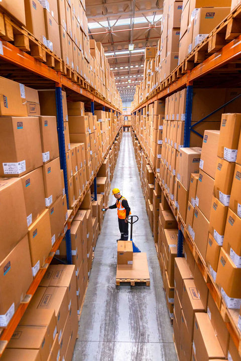 Kemal Seçkin / Corporate and Industrial Photos