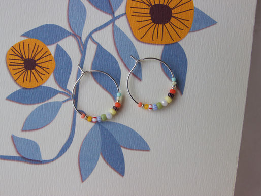 Rengøring, vedligeholdelse og ting, du skal undgå med forgyldte messingsmykker